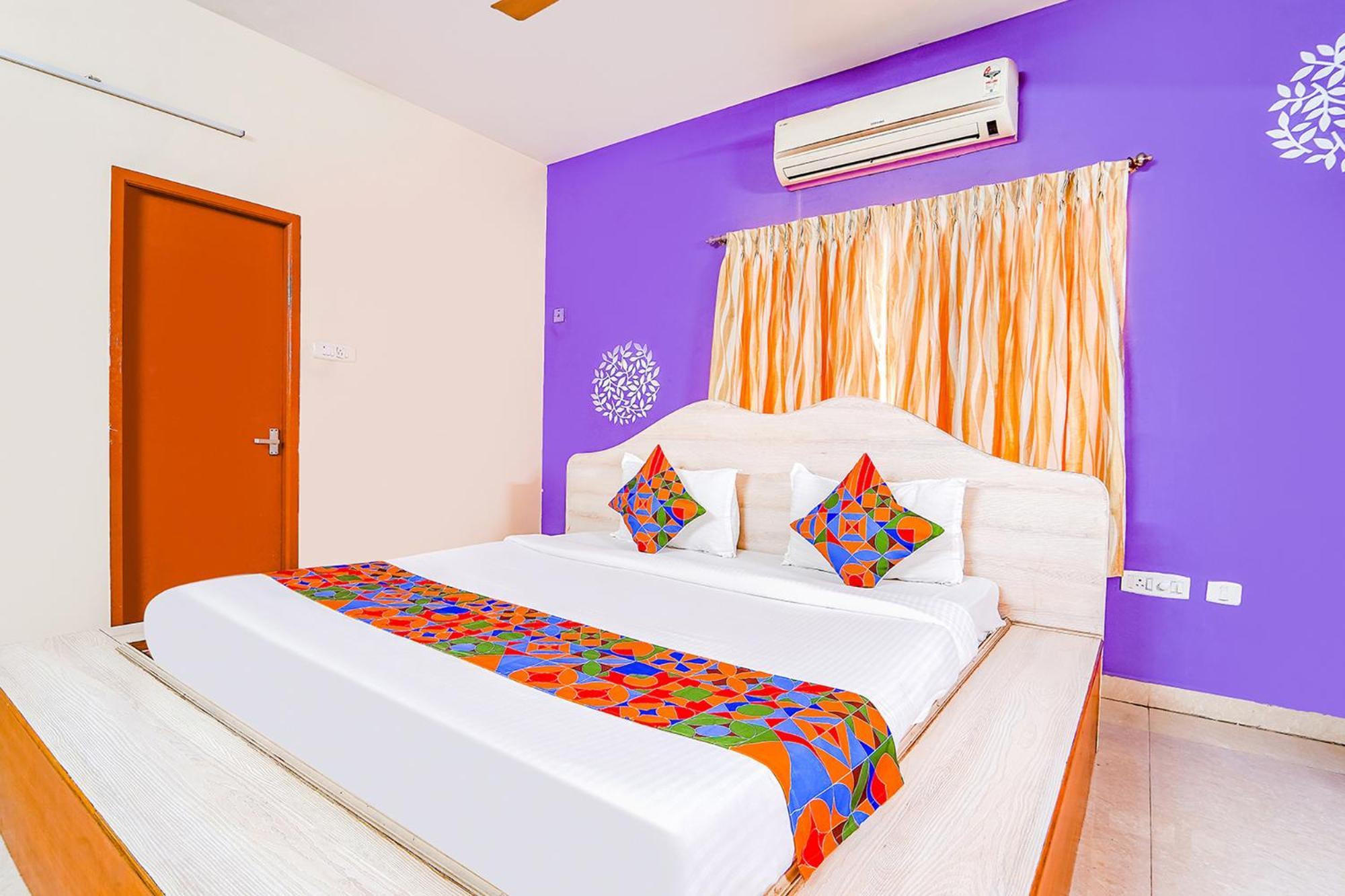 Hotel Fabexpress Shree Shylee Niwas