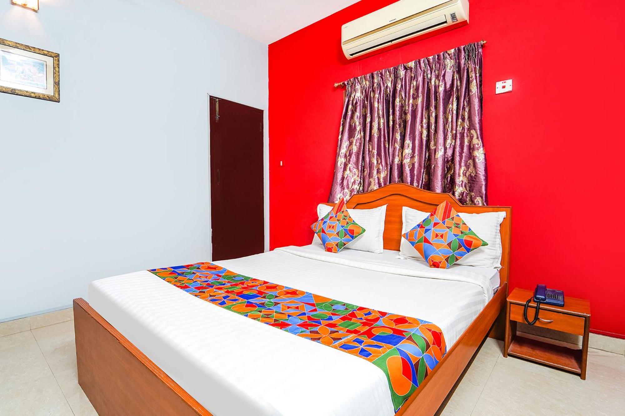 Hotel Fabexpress Shree Shylee Niwas 3*